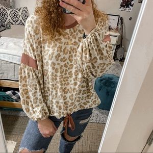 hem& thread oversized cheetah print puff sleeve tshirt blouse sweater size small